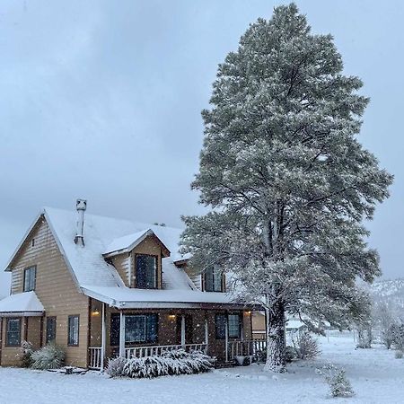 Family Home In Flagstaff With Surrounding Mtn Views! エクステリア 写真