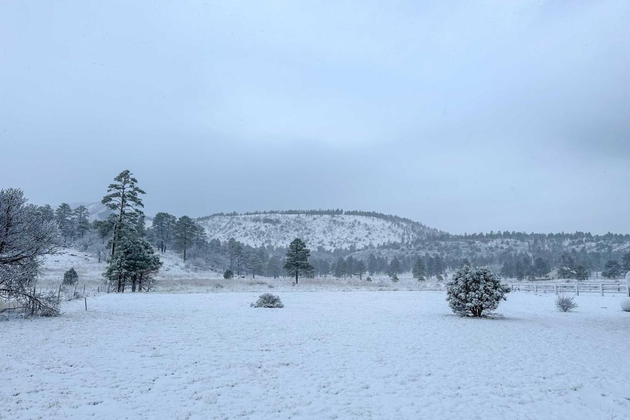 Family Home In Flagstaff With Surrounding Mtn Views! エクステリア 写真